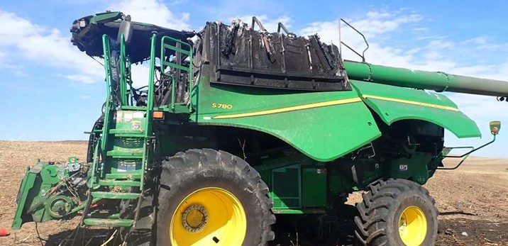 2022 John Deere S780 Combine - Image 6