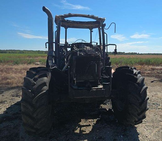 2023 CASE IH FARMALL 120C Tractor - Image 2