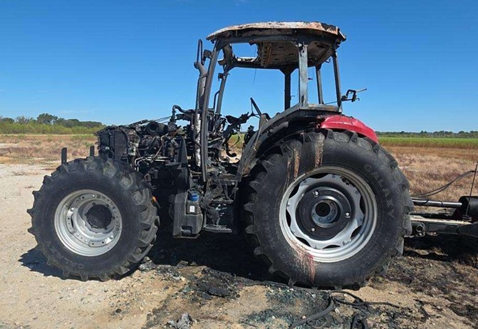2023 CASE IH FARMALL 120C Tractor - Image 6