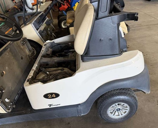 2023 Club Car - Image 3