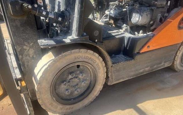 2023 Doosan G25P-7 Forklift - Image 12
