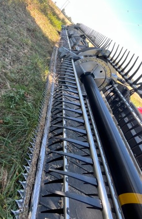 2023 MacDon FD245 FlexDraper Header - Image 9