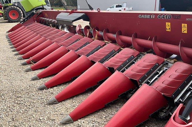 2024 Case IH 4418 Corn Head - Image 2