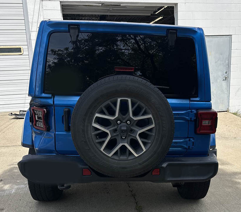 2024 Jeep Wrangler Sahara - Image 2