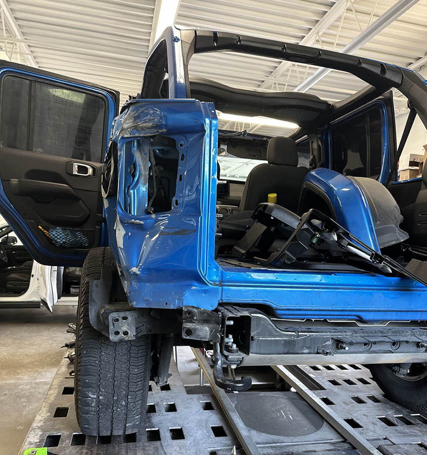 2024 Jeep Wrangler Sahara - Image 7