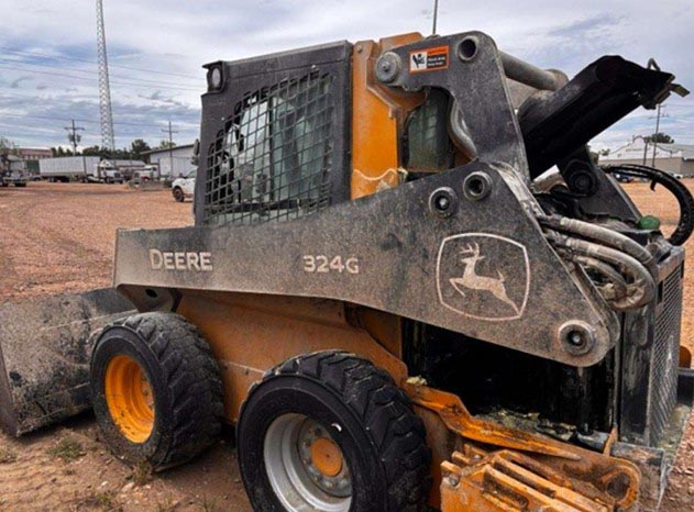 2024 John Deere 324G Skid Steer - Image 3