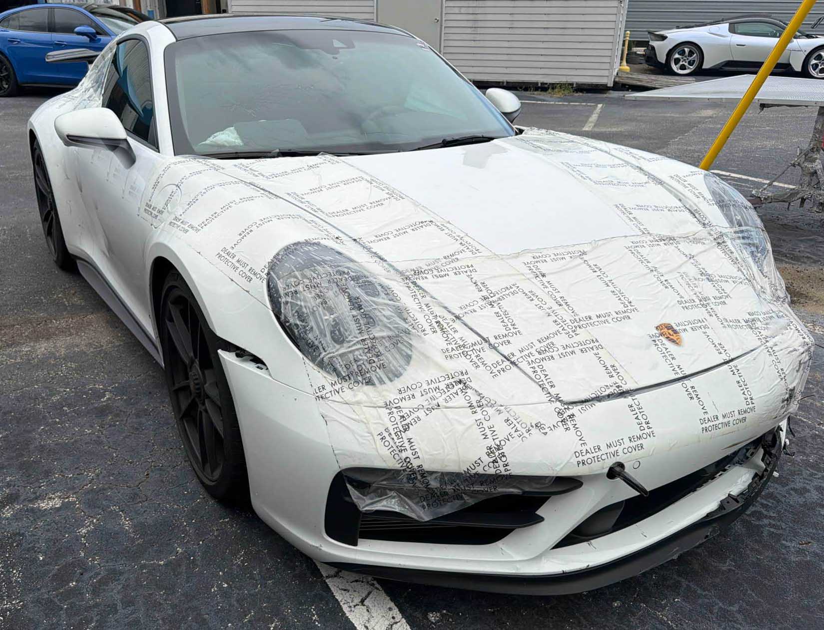 2024 Porsche 911 GTS Carrera - Image 3