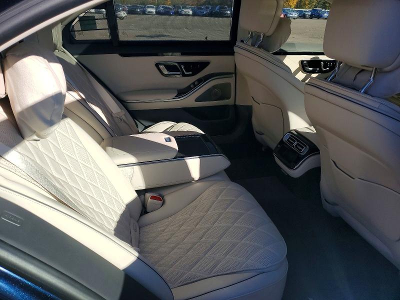 2025 Mercedes Benz S 580 - Image 11