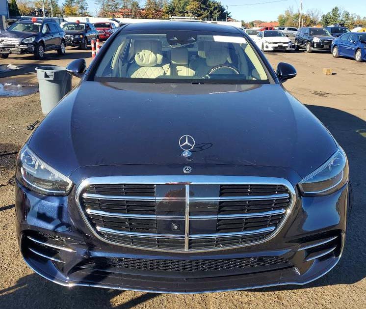 2025 Mercedes Benz S 580 - Image 2