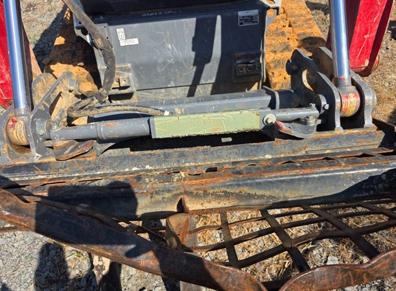 2025 Takeuchi TL12V-2 Skid Steer - Image 7