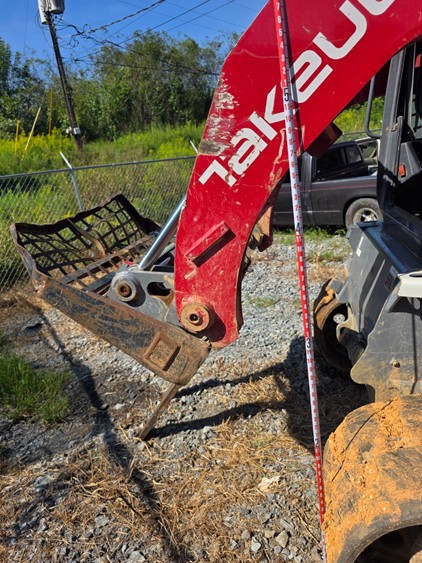 2025 Takeuchi TL12V-2 Skid Steer - Image 8