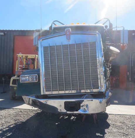 2026 Kenworth W900B - Image 3