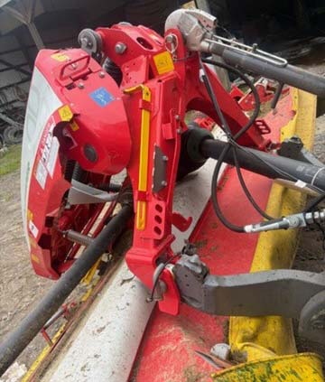 2026 Pottinger Novacat 351A RC Pro Front Mower - Image 6