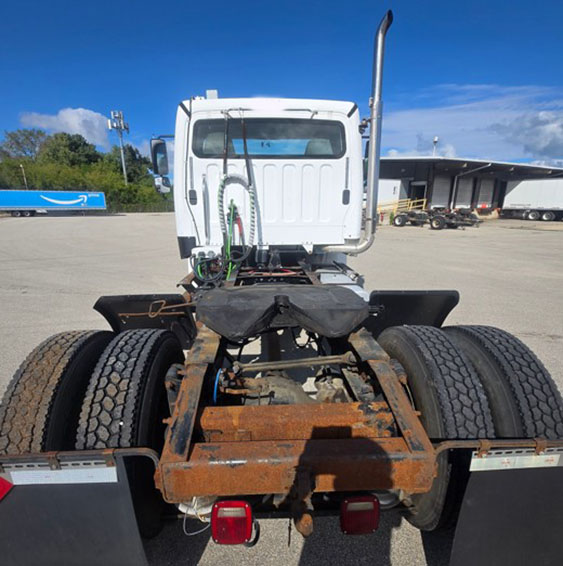 2006 Freightliner M2 - Image 3