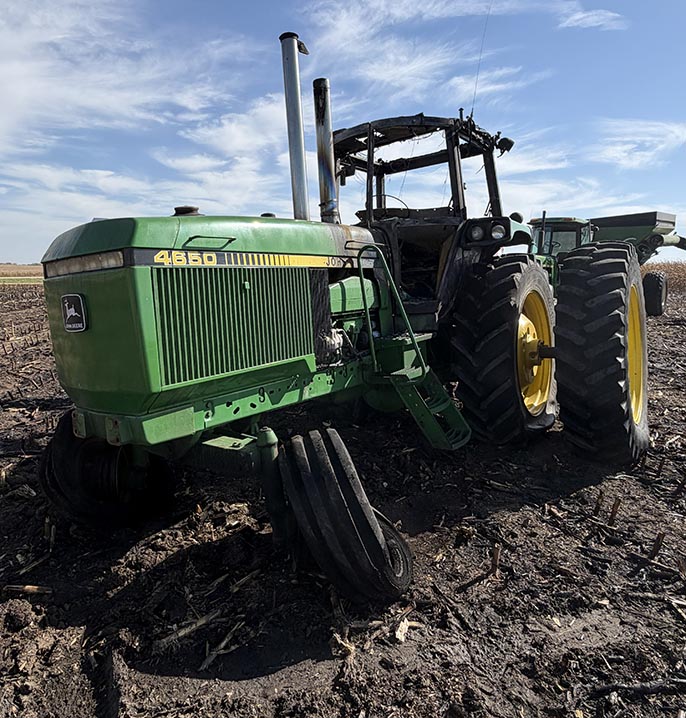 1988 John Deere 4650 Tractor - Image 4