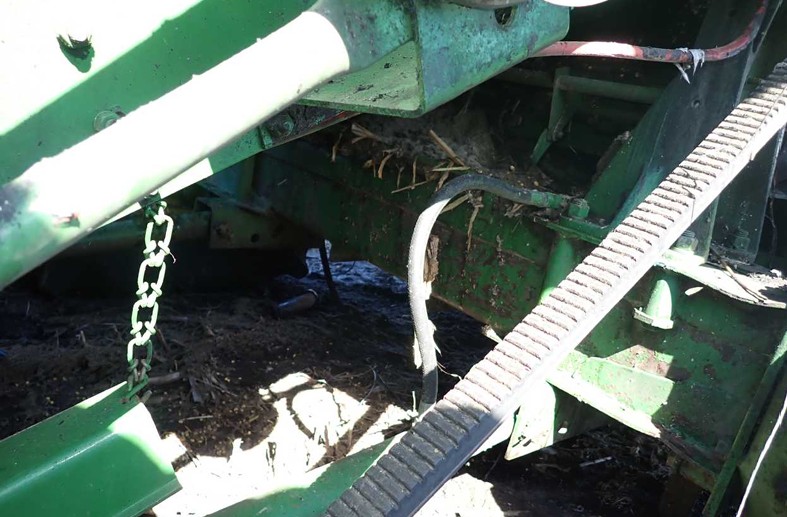 John Deere 6620 Combine - Image 20