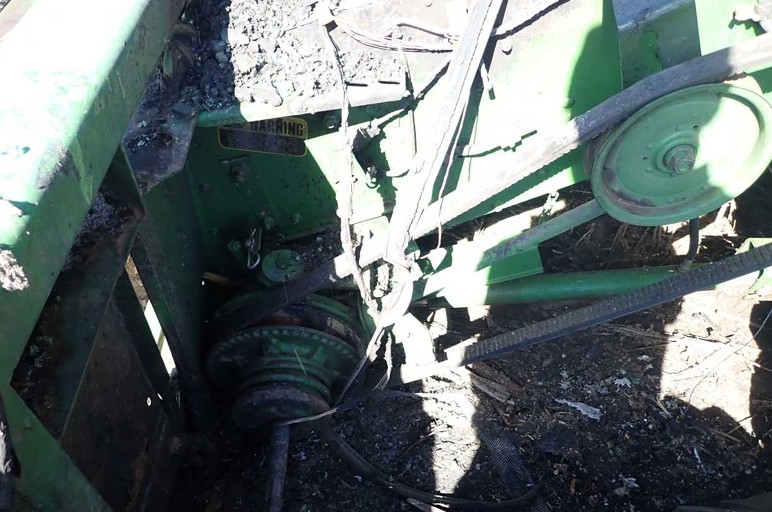 John Deere 6620 Combine - Image 21