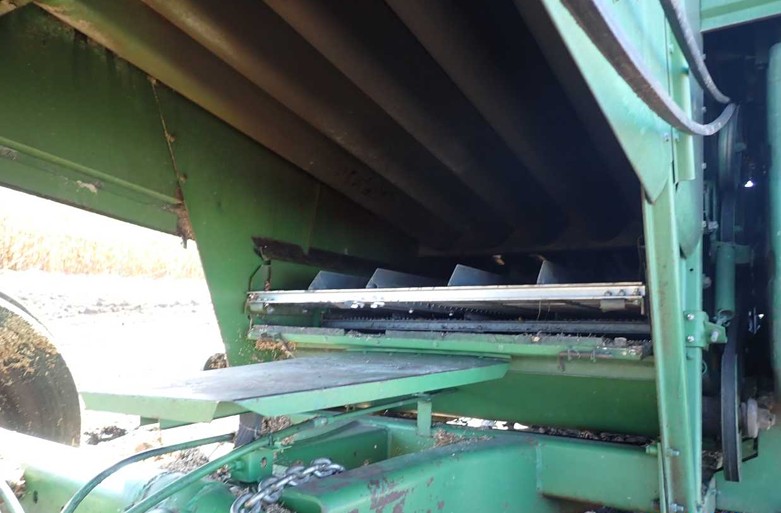 John Deere 6620 Combine - Image 24