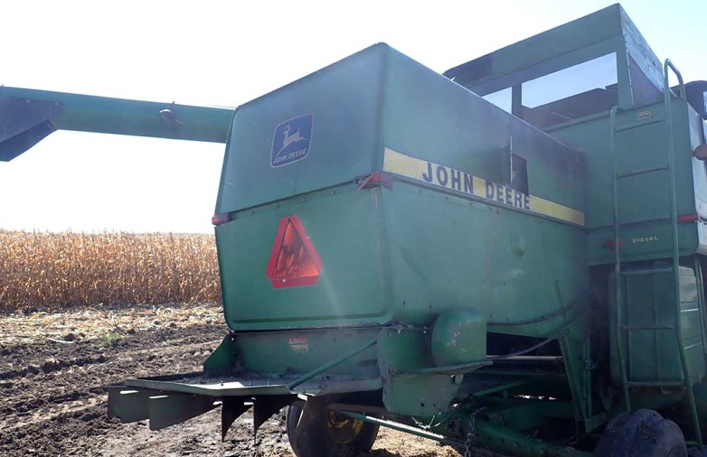 John Deere 6620 Combine - Image 3