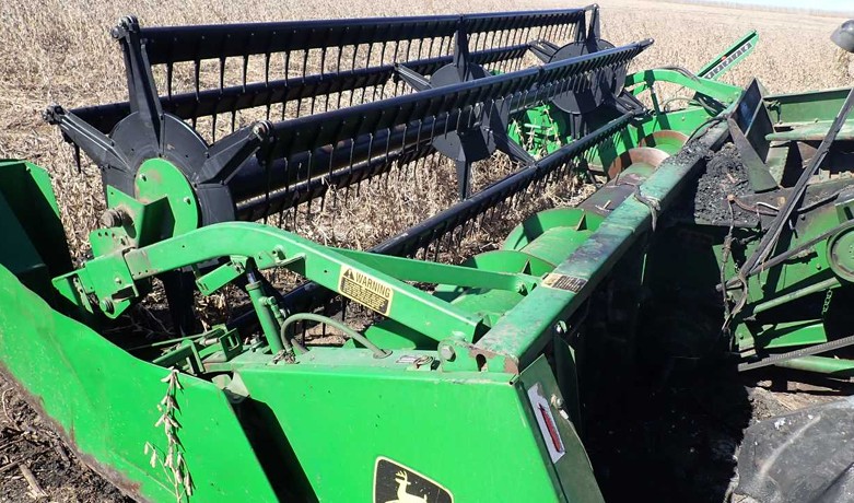 John Deere 915 Header - Image 9