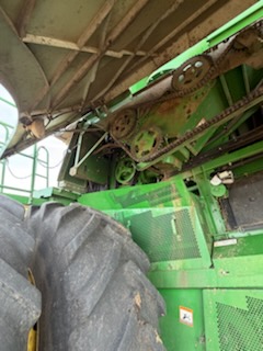 2015 John Deere S680 STS Combine - Image 17