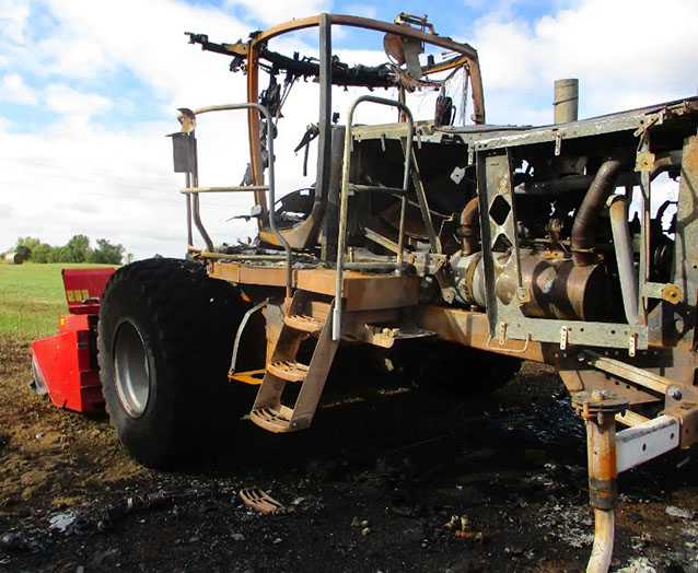 2023 Massey Ferguson WR265 Windrower - Image 12