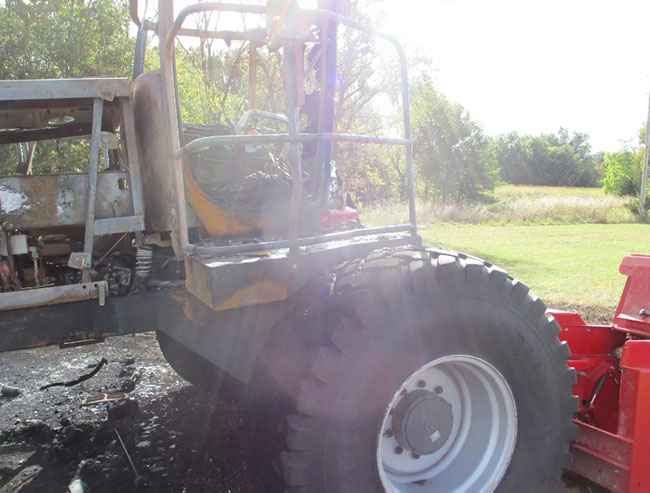2023 Massey Ferguson WR265 Windrower - Image 6