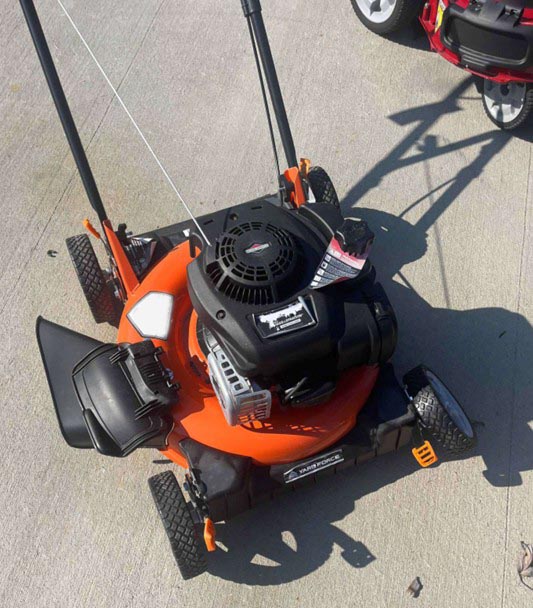 Lawn Mowers - Image 5
