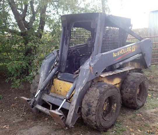 2000 New Holland LS180 Skid Steer