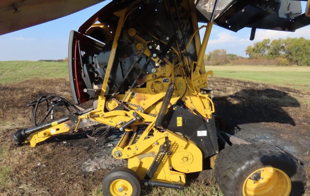 New Holland Roll-Belt 450 Baler - Image 7