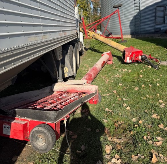 2010 Westfield MK 100-61 Grain Auger - Image 20