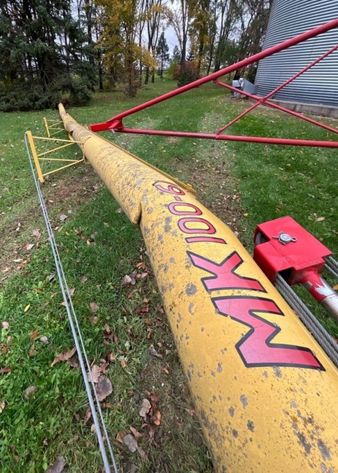 2010 Westfield MK 100-61 Grain Auger - Image 10