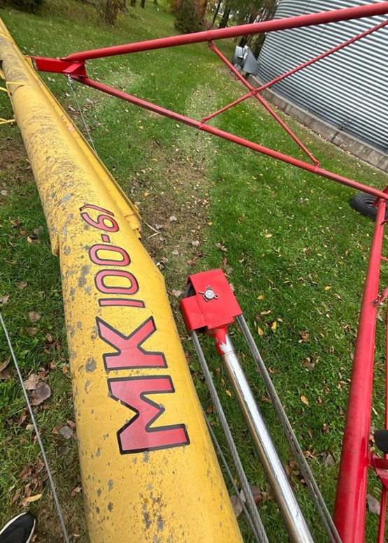 2010 Westfield MK 100-61 Grain Auger - Image 11
