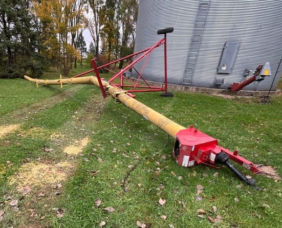 2010 Westfield MK 100-61 Grain Auger - Image 4