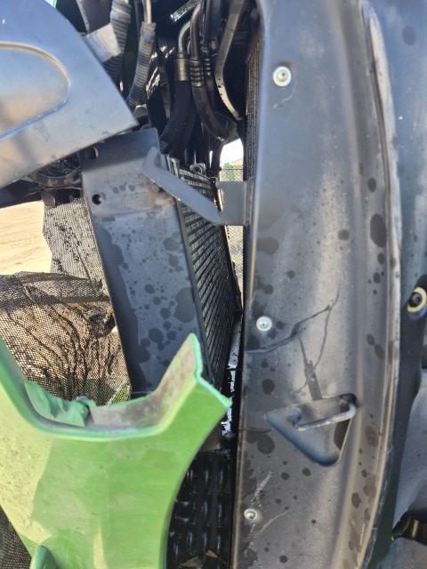 2002 John Deere 8320 Tractor - Image 5