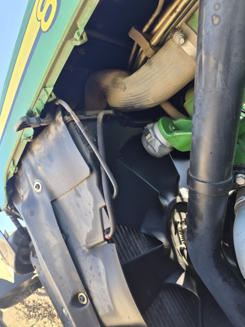 2002 John Deere 8320 Tractor - Image 8