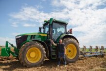 John Deere vs Kubota: Which is Best for Your Farming Needs